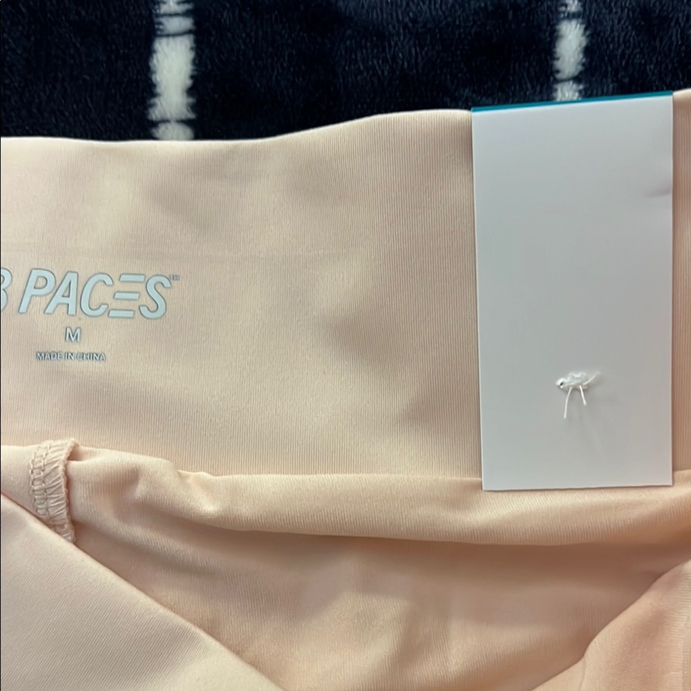 NWT Skort 3 Paces Medium - Picture 5 of 9